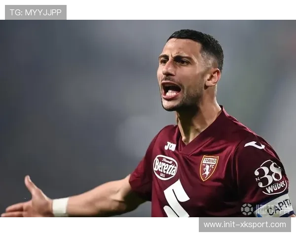 佛罗伦萨逼平尤文图斯，曼德拉戈拉与队友庆祝关键进球