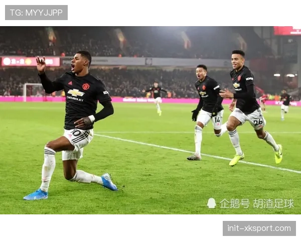 “通讯:老特拉福德响起掌声,曼联5-0大胜谢菲联,拉什福德戴帽”